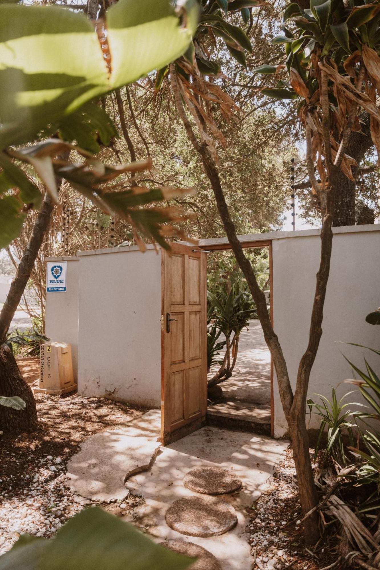 Caza Beach Guesthouse Durban Exterior foto